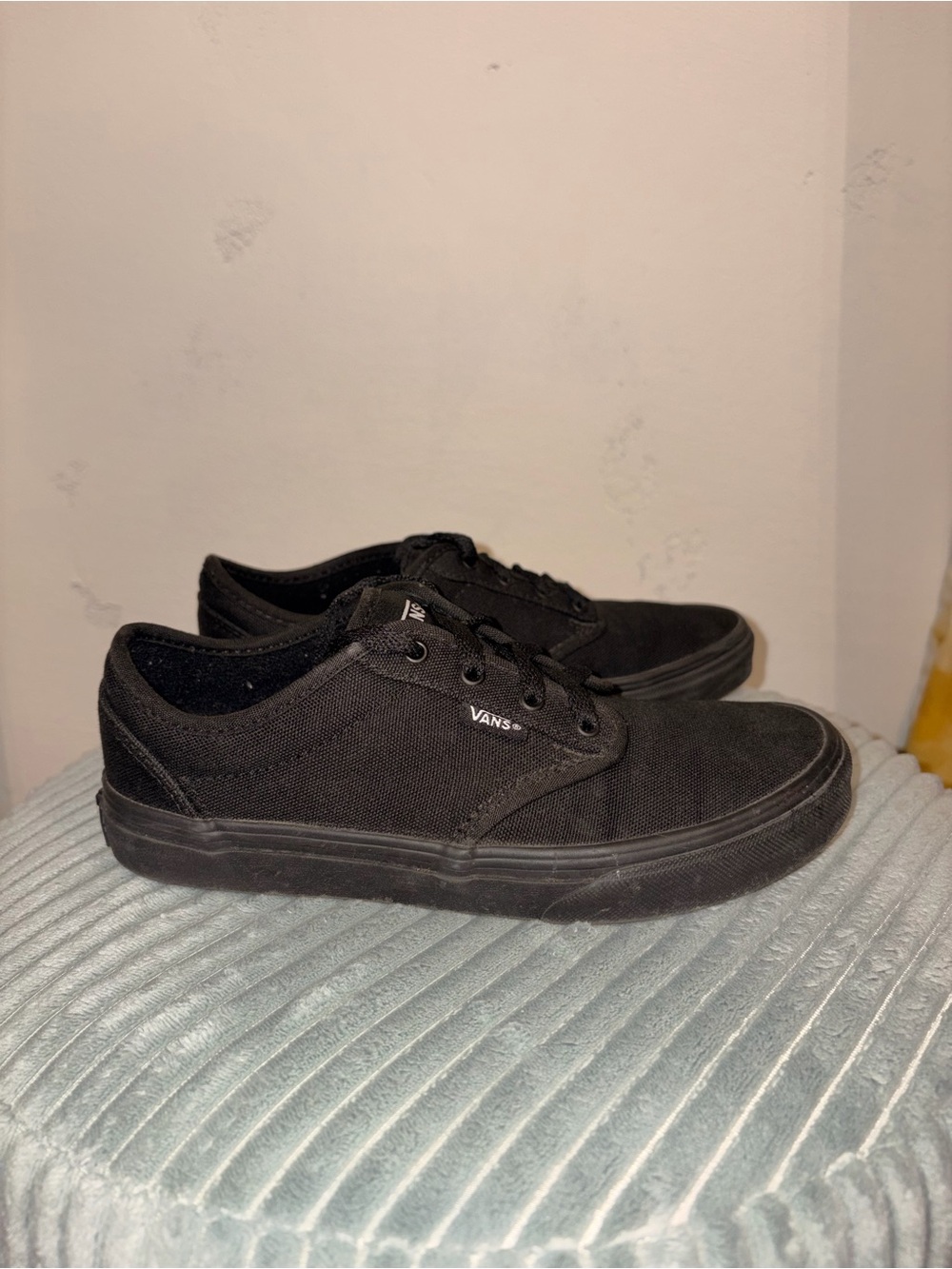 Vans Atwood Black Low-Tops